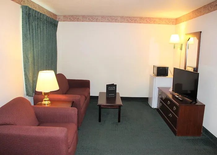 Amerivu Inn & Suites Cumberland